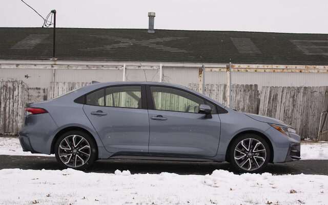 2020 Toyota Corolla XSE passenger side profile