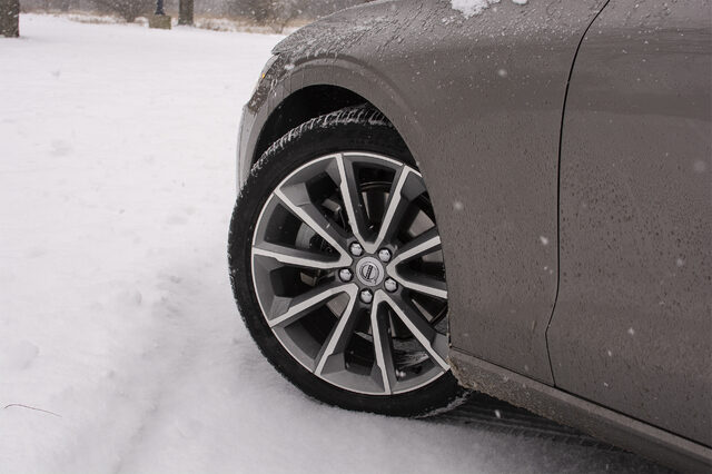 2020 Volvo S60 Momentum 5.jpg
