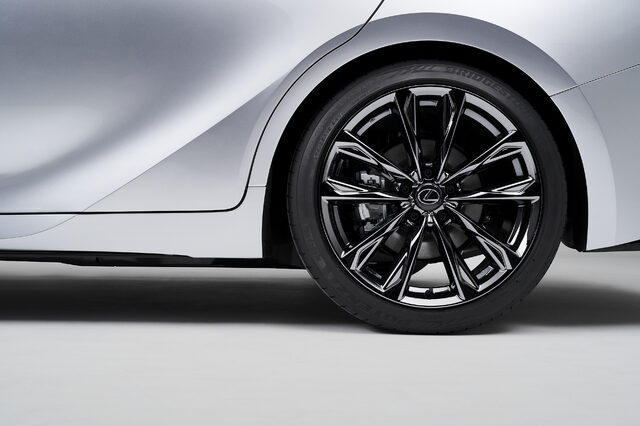 2021 Lexus IS 350 F-Sport 6.jpg