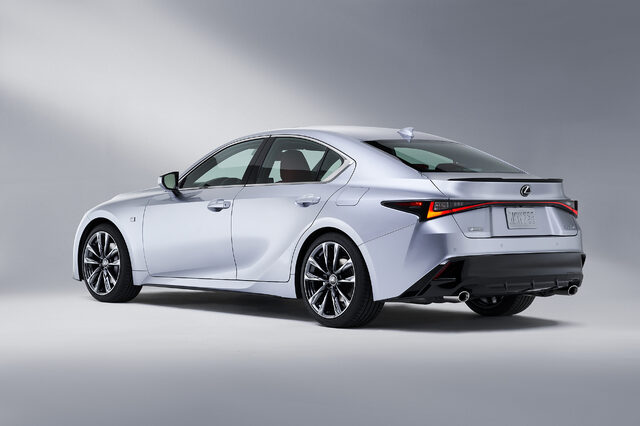 2021 Lexus IS 350 F-Sport 2.jpg