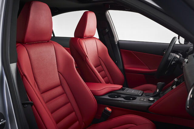 2021 Lexus IS 350 F-Sport 12.jpg