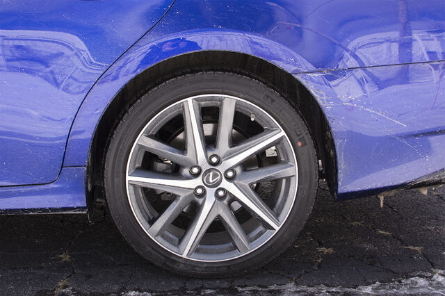 2020 Lexus GS 350 F-Sport Wheel Detail