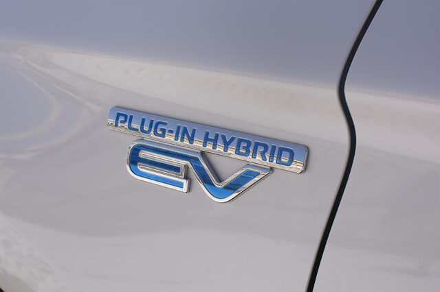 2020 Mitsubishi Outlander PHEV GT Plug-In Hybrid EV Badge