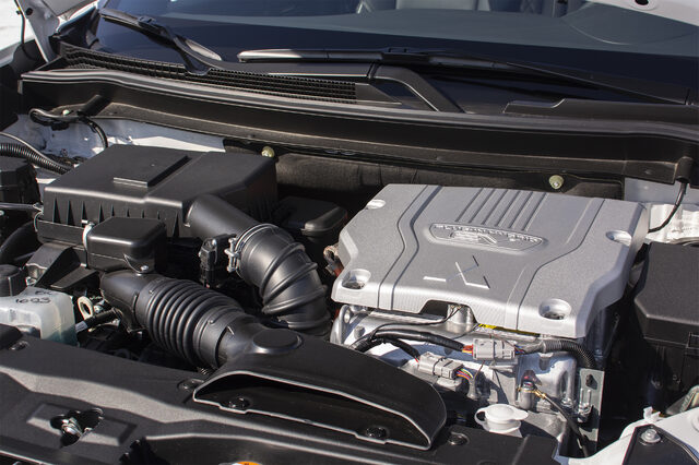 2020 Mitsubishi Outlander PHEV GT Engine Bay