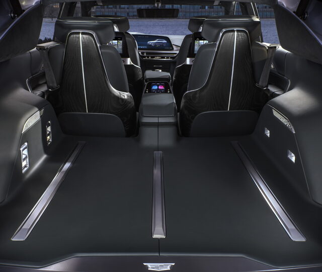 Cadillac-LYRIQ-004.jpg