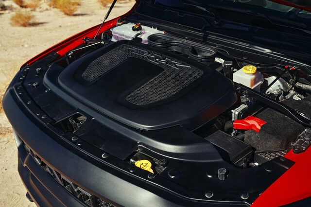 RM021_418FNusnj9fjpgnd740b66p2miq2uji.jpg