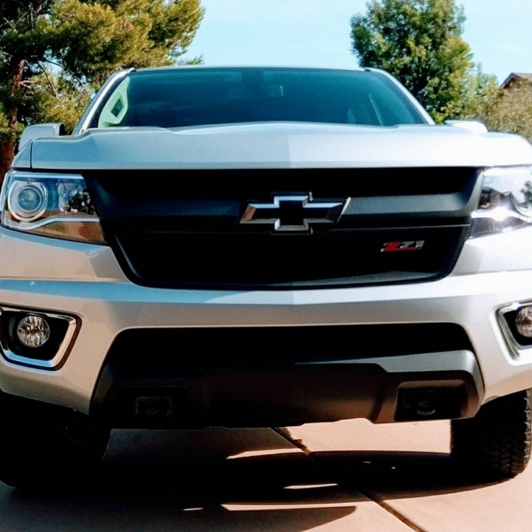 '17 Colo Z71 front close.jpg