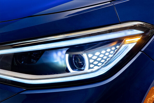 2021 Volkswagen ID.4 IQ.LIGHT LED headlight with projector beam