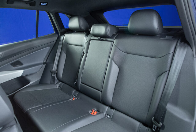 2021 Volkswagen ID.4 rear seat bench with legroom