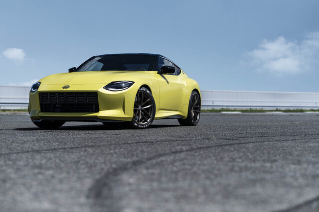 Nissan_Z_Proto_exterior_Front_Three quarter_4.jpg
