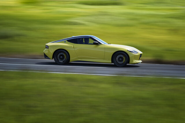 Nissan_Z_Proto_dynamic_exterior_9.jpg