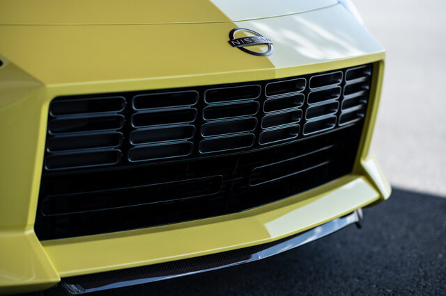 Nissan_Z_Proto_exterior_Front_grill.jpg