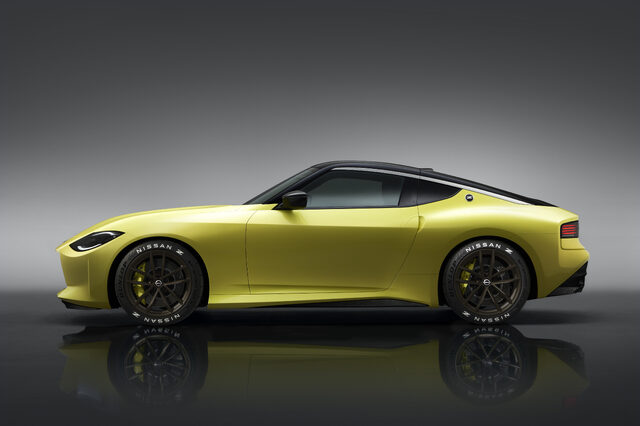 Nissan_Z_Proto_exterior_Side.jpg