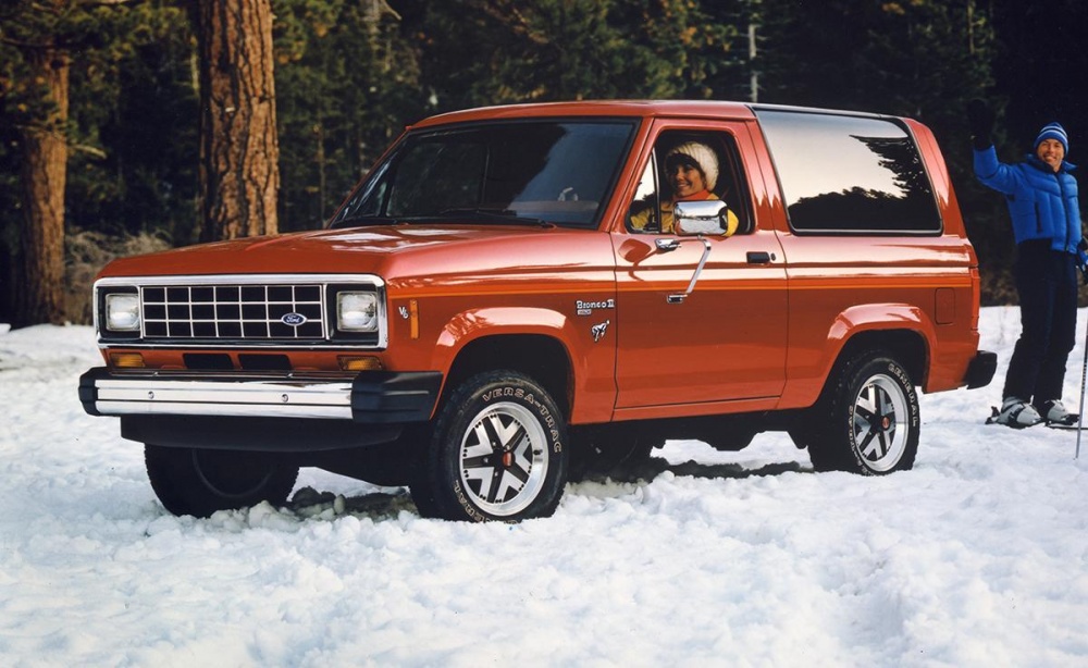 1984-ford-bronco-ii-red-front-left-quarter.jpg