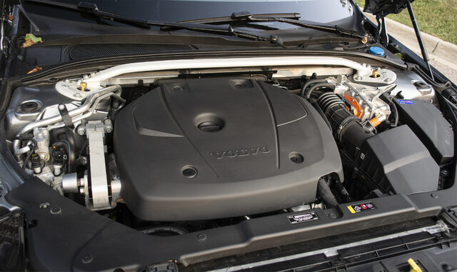 2020 Volvo V60 T8 Polestar Engineered, Engine Bay