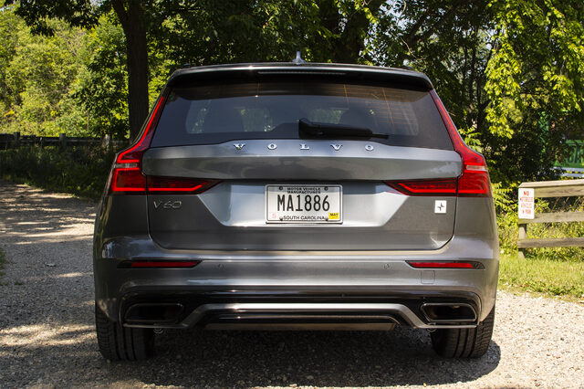 2020 Volvo V60 T8 Polestar Engineered, Rear View