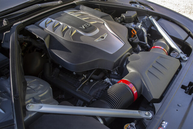 2020 Genesis G90 5.0 Ultimate 5.0-liter V8 engine