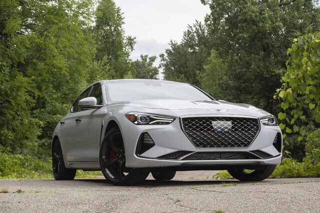 2020 Genesis G70 3.3T Sport Front Three-Quarter View