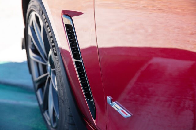 2022 Cadillac CT4-V Blackwing, front fender vent and V-Series badge closeup