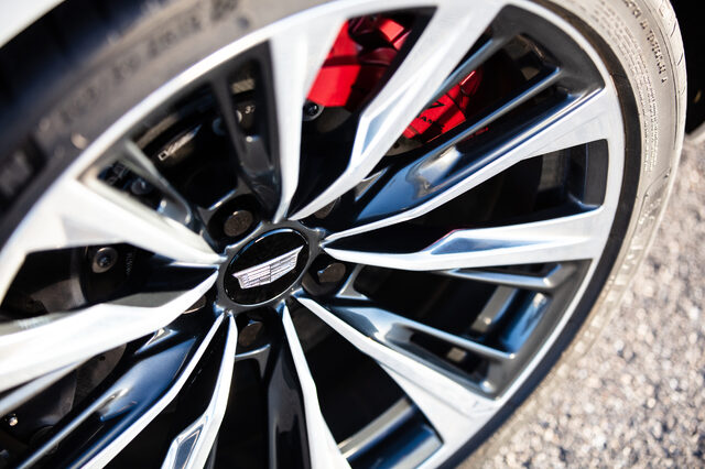 2022 Cadillac CT5-V Blackwing, multi-spoke wheel and red Brembo brake caliper closeup