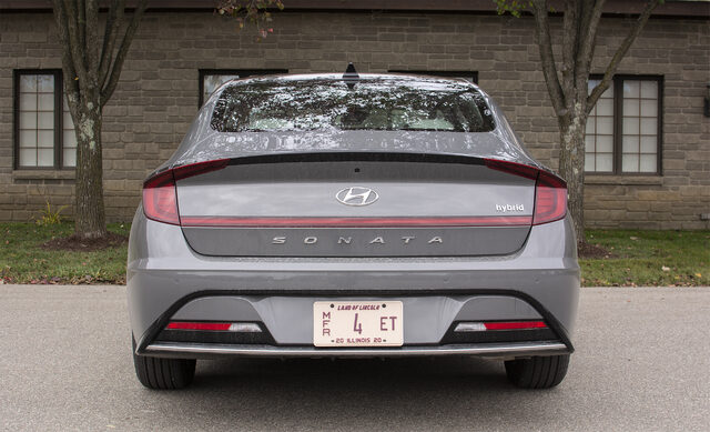 2020 Hyundai Sonata Hybrid Limited 3.jpg