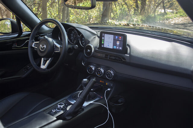 2020 Mazda MX-5 Miata Grand Touring 7.jpg