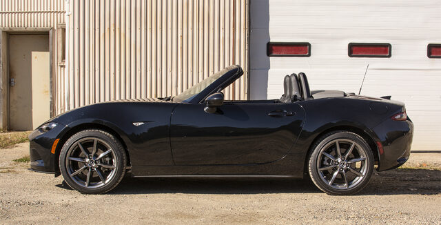 2020 Mazda MX-5 Miata Grand Touring driver side profile