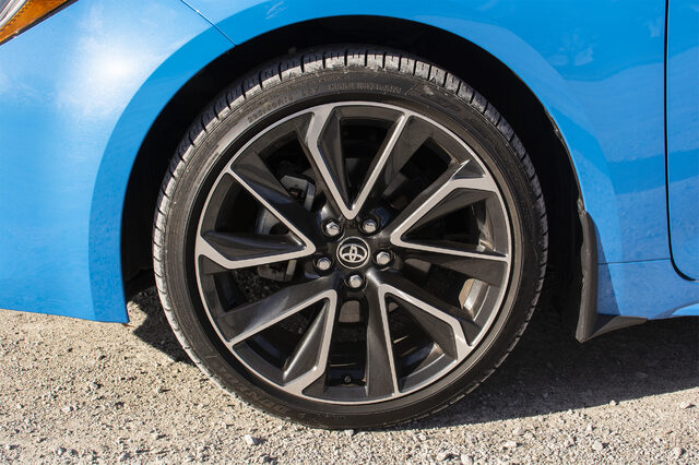 2020 Toyota Corolla Hatchback XSE 18-Inch Alloy Wheel Detail
