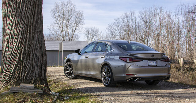 2020 Lexus ES 350 F-Sport 6.jpg