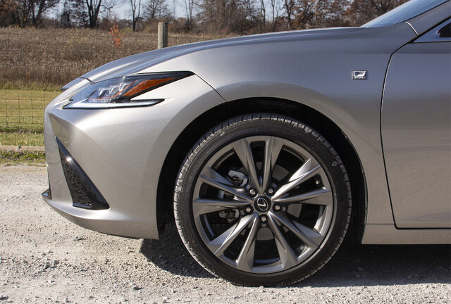 2020 Lexus ES 350 F-Sport 4.jpg