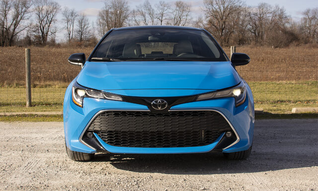 2020 Toyota Corolla Hatchback XSE Front View in Blue Flame