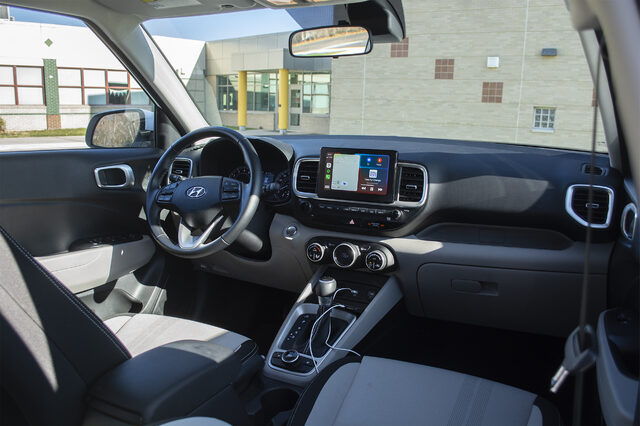 2020 Hyundai Venue SEL interior dashboard and infotainment