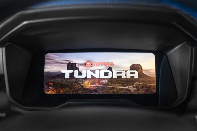 2022_Tundra_TRD_-Pro_12.3_Screen_27-scaled.jpg