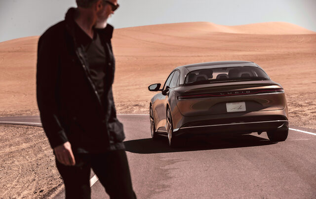 lucid-air-exterior-01.jpg