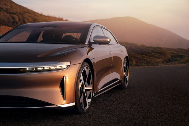 lucid-air-exterior-07.jpg