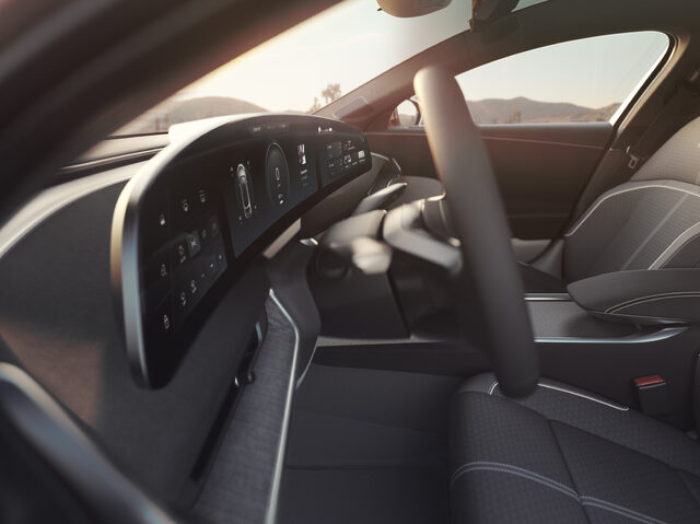 lucid-air-interior-11.jpg