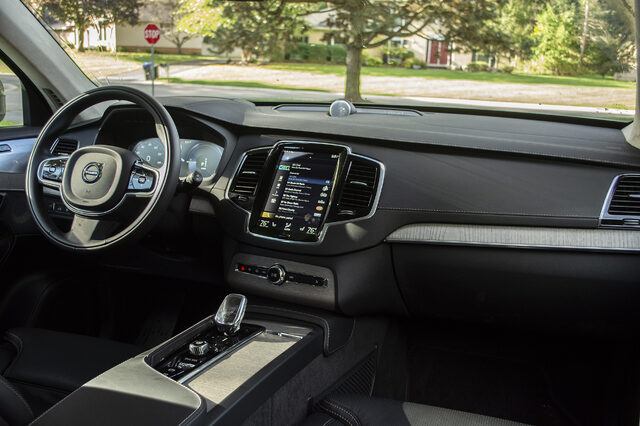 2020 Volvo XC90 T8 Inscription 7.jpg