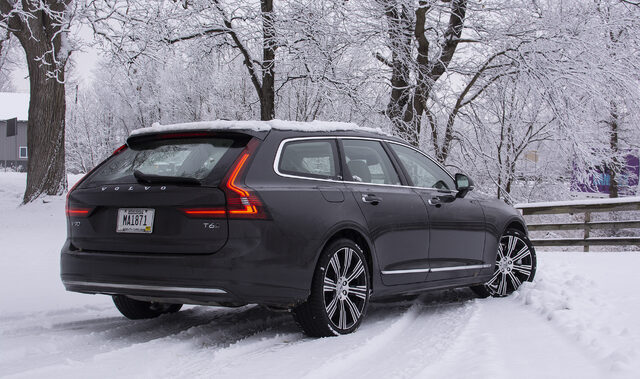 2021 Volvo V90 T6 Inscription Exterior Rear Three-Quarter Dark Grey