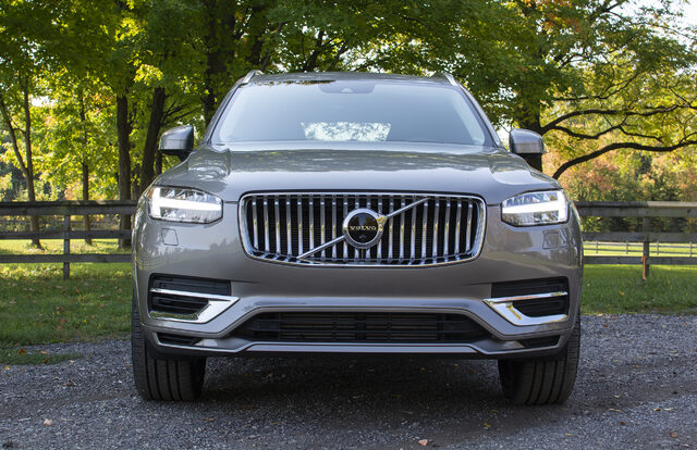 2020 Volvo XC90 T8 Inscription — Direct Front View, Taupe Exterior