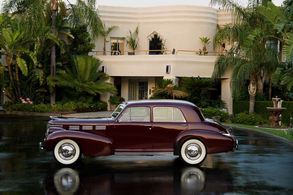 1938-Cadillac-Sixty-Special-Sedan.jpg