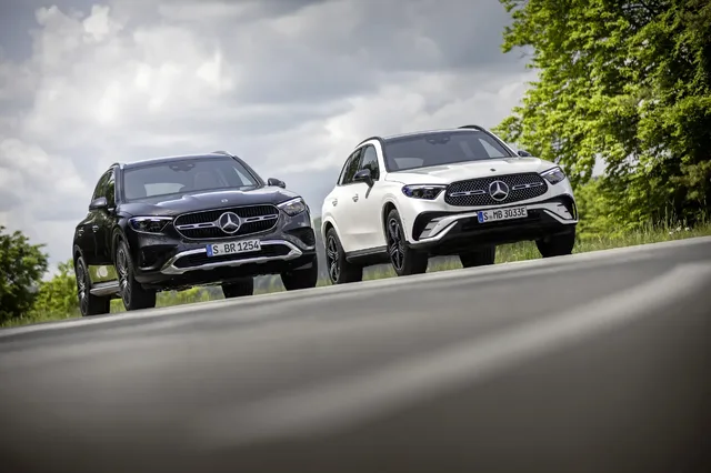 2023 Mercedes-Benz GLC 300 Dual Color Front View Comparison