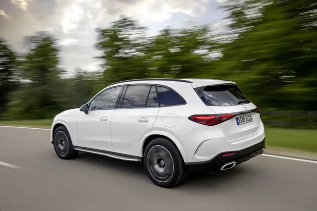 2023 Mercedes-Benz GLC 300 Polar White Rear Three-Quarter in Motion