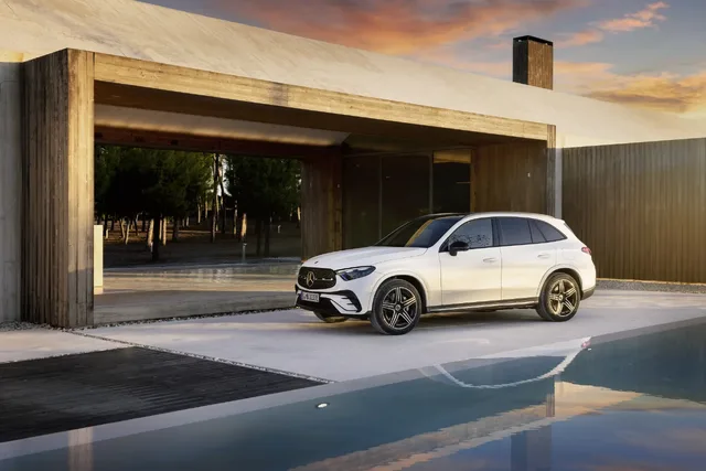 2023 Mercedes-Benz GLC 300 front three-quarter by pool