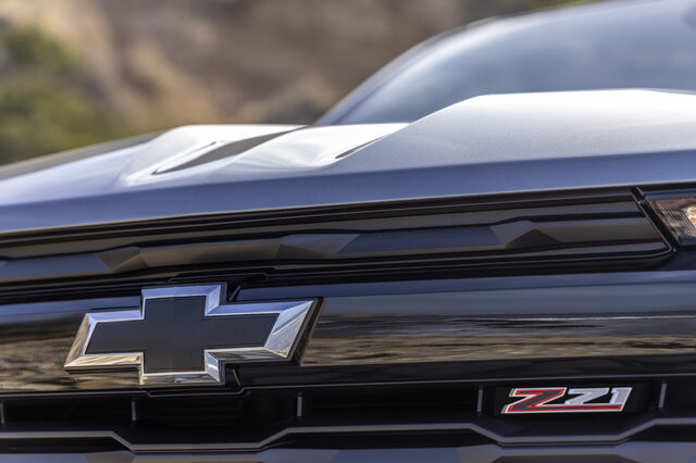 2023-chevrolet-colorado-z71-028.jpg