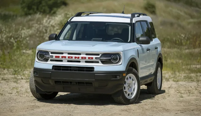 2023 Bronco Sport Heritage Edition_Robin's Egg Blue_01.webp