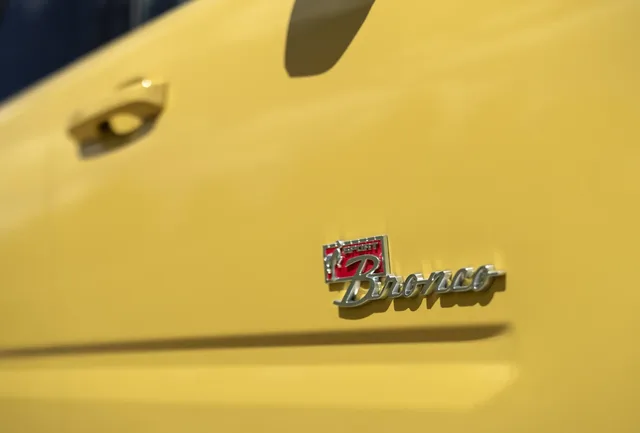 2023 Bronco Sport Heritage Limited Edition_Yellowstone_Metallic_05.webp