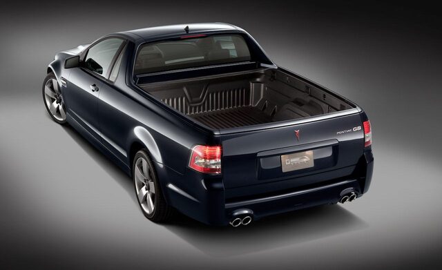 2009 Pontiac G8 ST 01.jpg