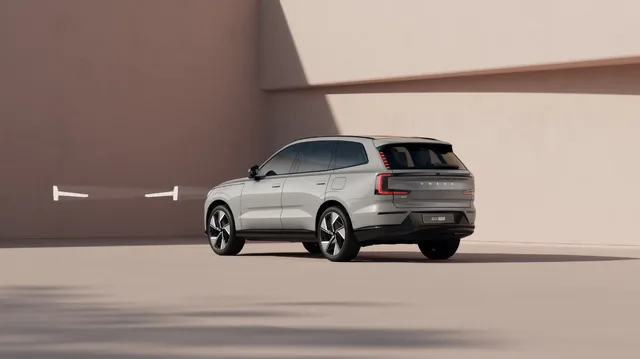 2024 Volvo EX90 Rear Three-Quarter View in Studio