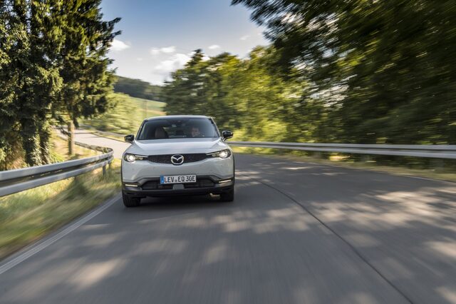 2022_mazda_mx-30_act_3_highres.jpg