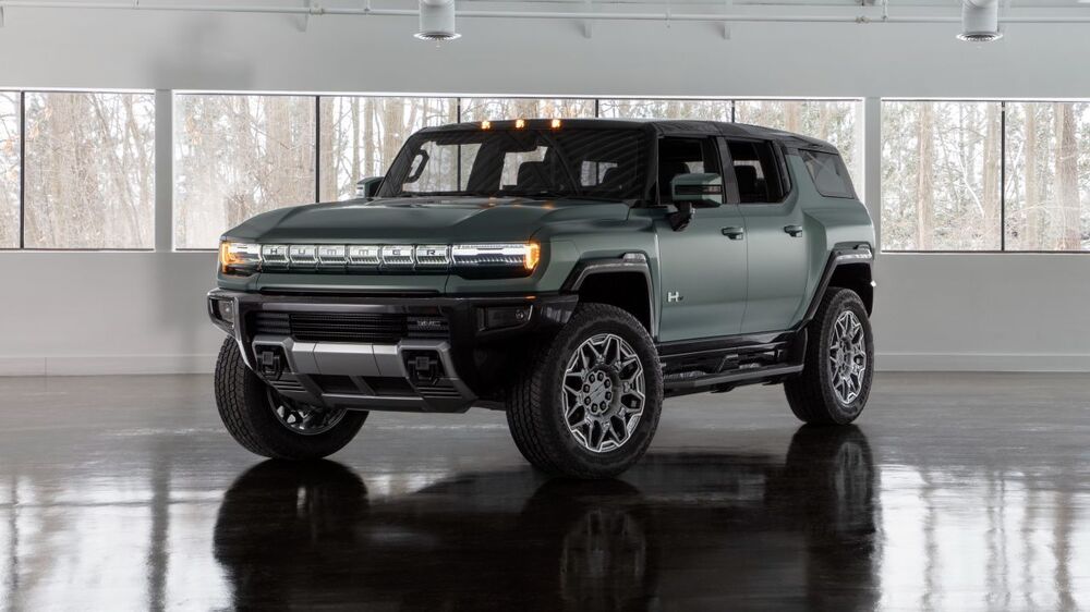 2024_gmc_hummer_ev_suv_2-HD.jpg